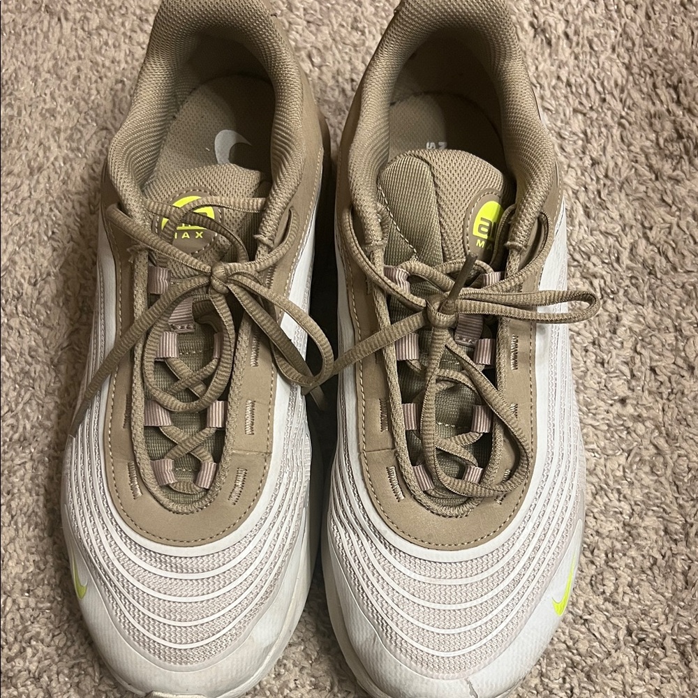Nike Air Max Max Fire light bone khaki Volt men's size 10